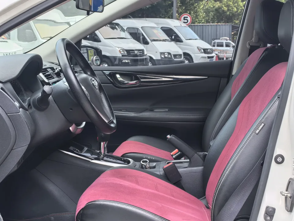 Nissan Tiida Tiida 2023 1.6L CVT Intelligent Travel Edition 2023 — thumbnail 3