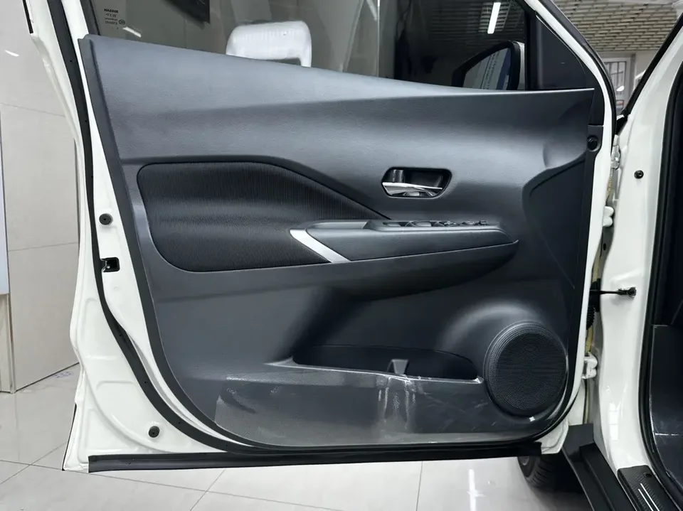 Nissan Jinke Jinke 2023 The 1.5L Jinqing model is both powerful and stylish 2024 — thumbnail 4