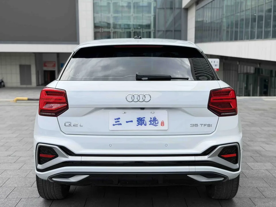 Audi Q2L Audi Q2L 2022 35 TFSI Stylish Dynamic 2022 — thumbnail 2