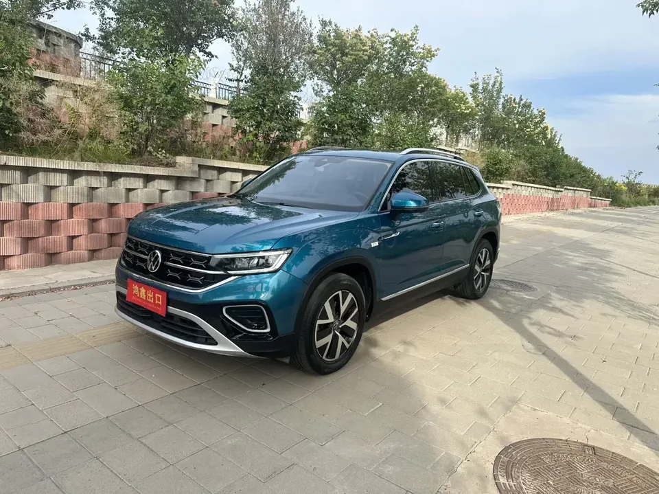 Volkswagen Tayron Tanyue 2023 280TSI 2WD Luxury Plus Advanced Edition 2023 — photo 1, buy with delivery to Moscow