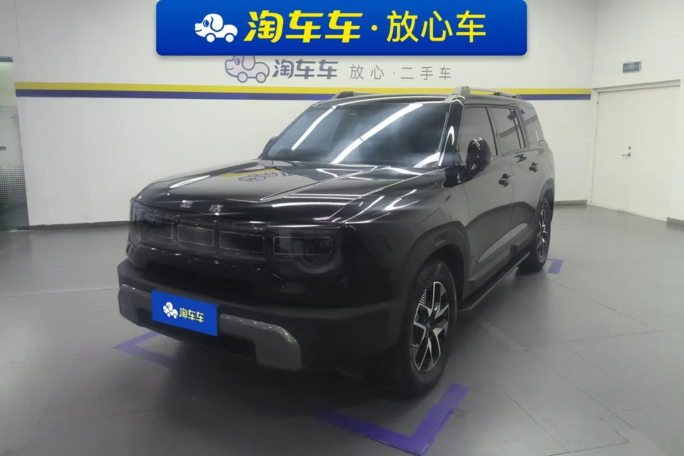 BAIC Beijing Off-road BJ30 Beijing Off-road BJ30 2024 1.5T DCT 2WD Light Wild Pro Edition 2025 — photo 1, buy with delivery to Moscow