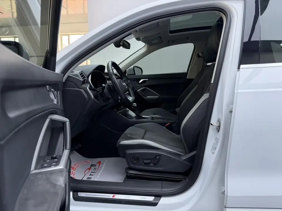Audi Q3 Audi Q3 2022 35 TFSI Stylish Dynamic 2022 — thumbnail 3