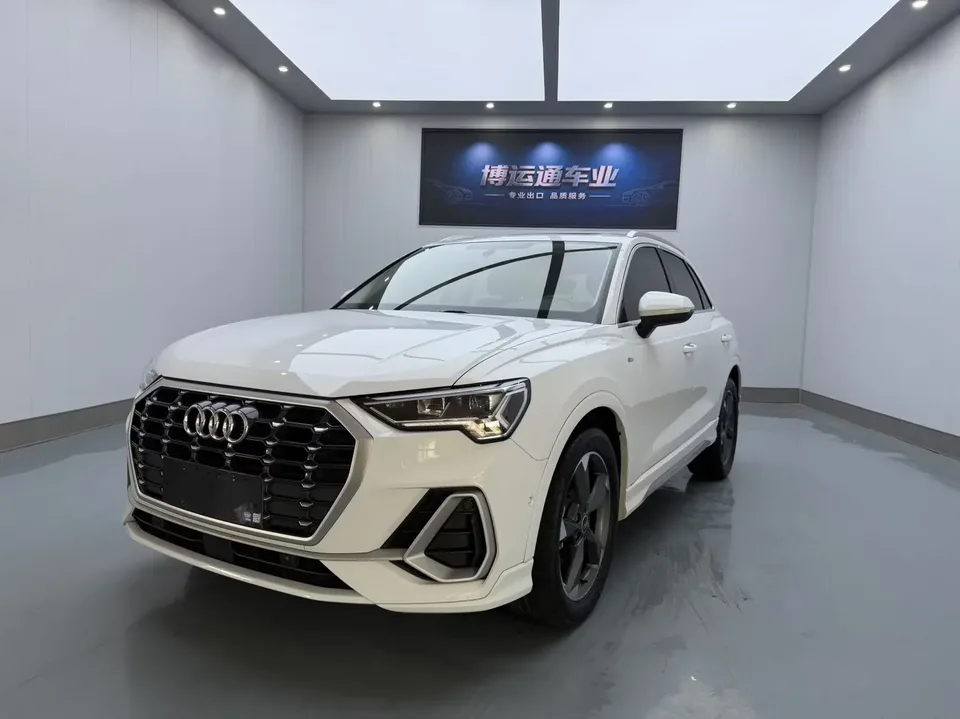 Audi Q3 Audi Q3 2022 35 TFSI Stylish Dynamic 2022 — photo 1, buy with delivery to Moscow