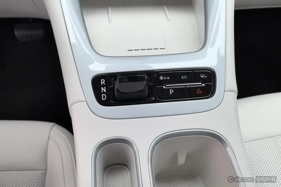 Geely Star Wish Star Wish 2026 410km Explorer Edition 2025 — thumbnail 4