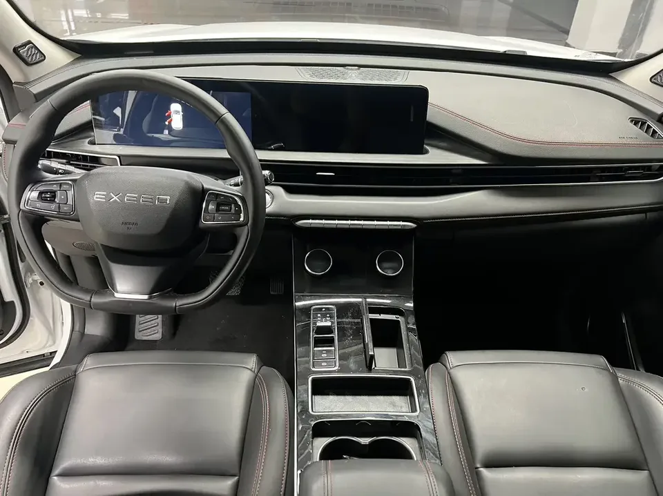 Exeed LX Chasing the stars 2022 Riding the Wind and Waves Edition 1.5T CVT Yufengxing Edition 2022 — миниатюра 3