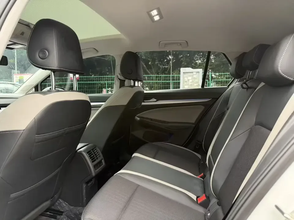 Volkswagen Golf golf 2023 280TSI DSG Pro 2024 — миниатюра 3