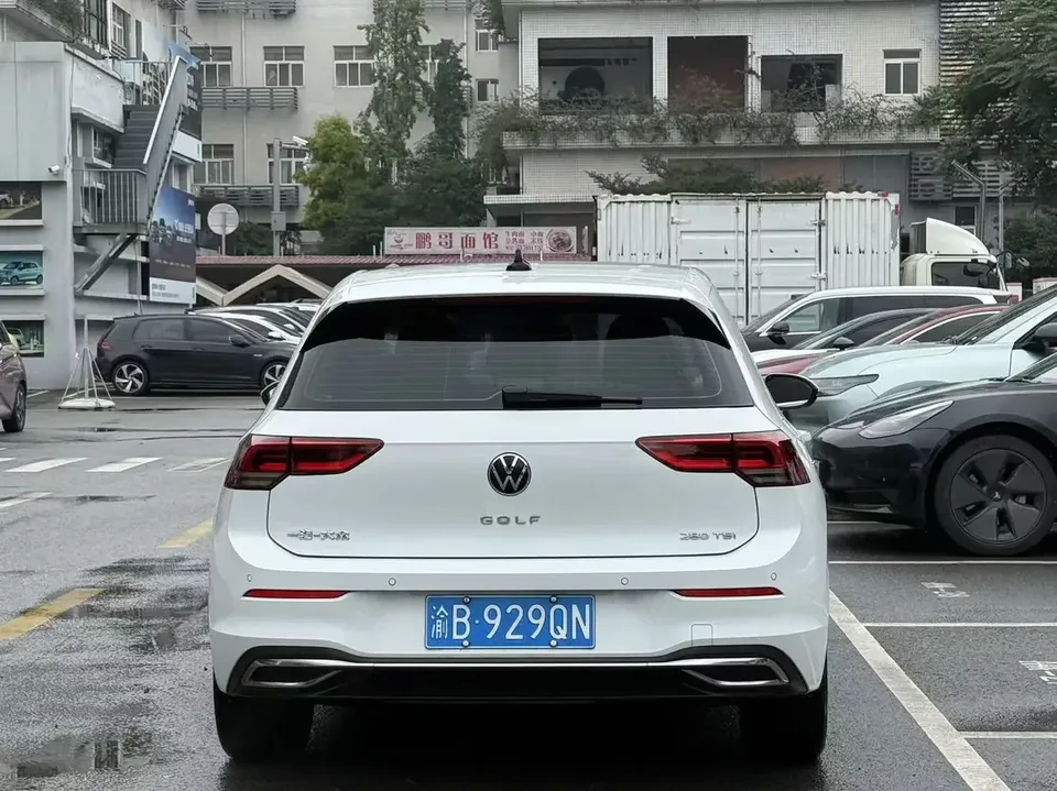 Volkswagen Golf golf 2023 280TSI DSG Pro 2024 — миниатюра 4