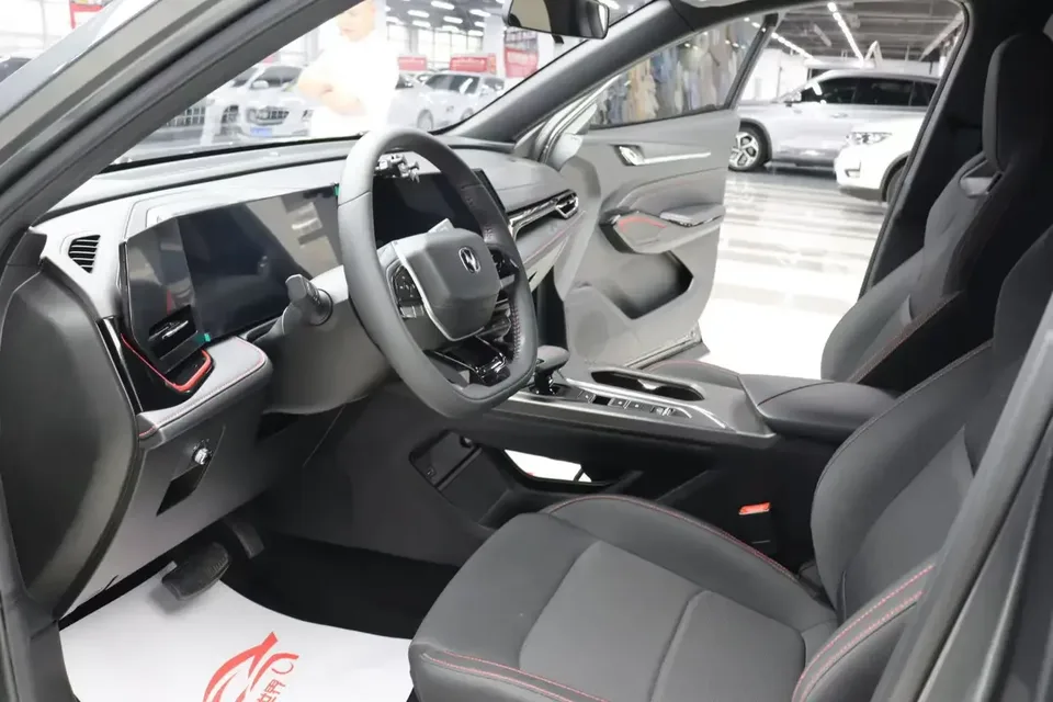 Changan X5 Plus Changan X5 PLUS 2024 1.5T DCT Enjoy Edition 2025 — thumbnail 3