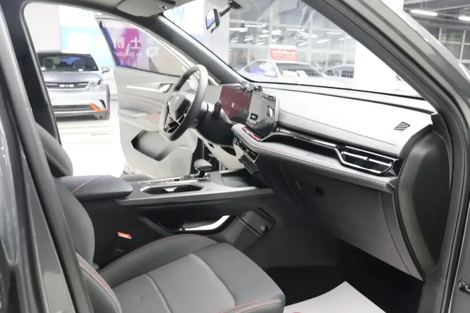 Changan X5 Plus Changan X5 PLUS 2024 1.5T DCT Enjoy Edition 2025 — thumbnail 5