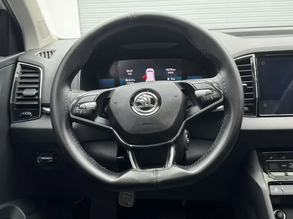 Skoda Karoq Korok 2023 TSI280 Premium Edition 2023 — thumbnail 4
