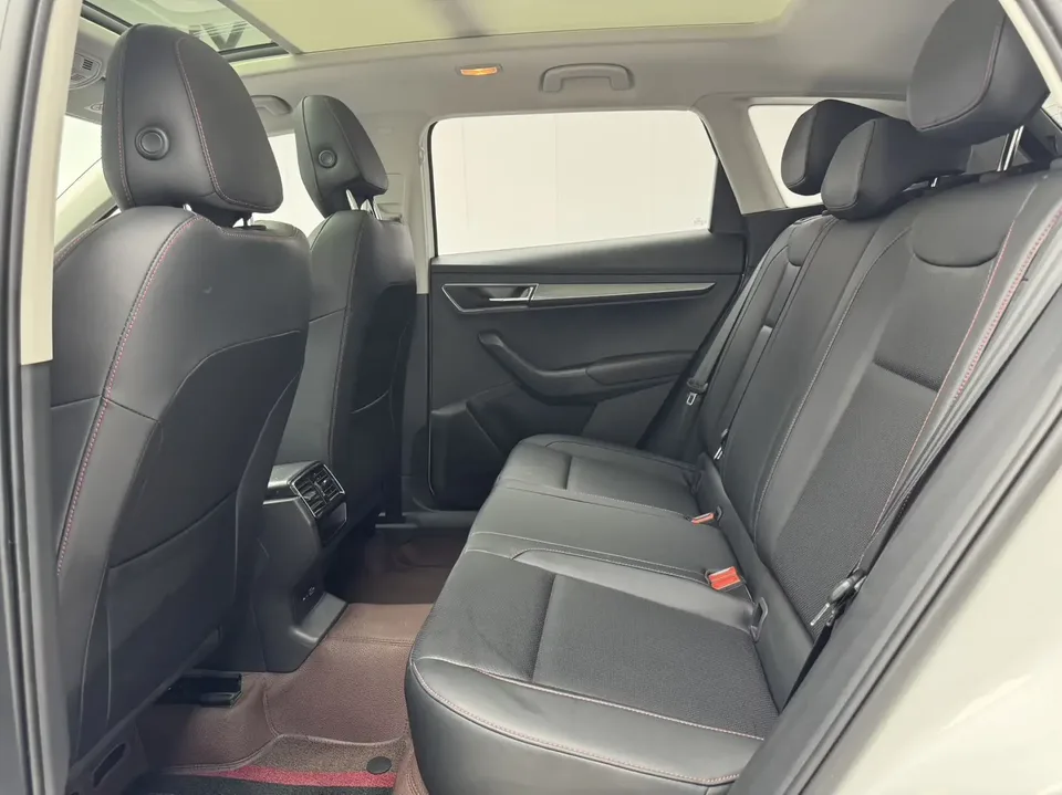 Skoda Karoq Korok 2023 TSI280 Premium Edition 2023 — thumbnail 5