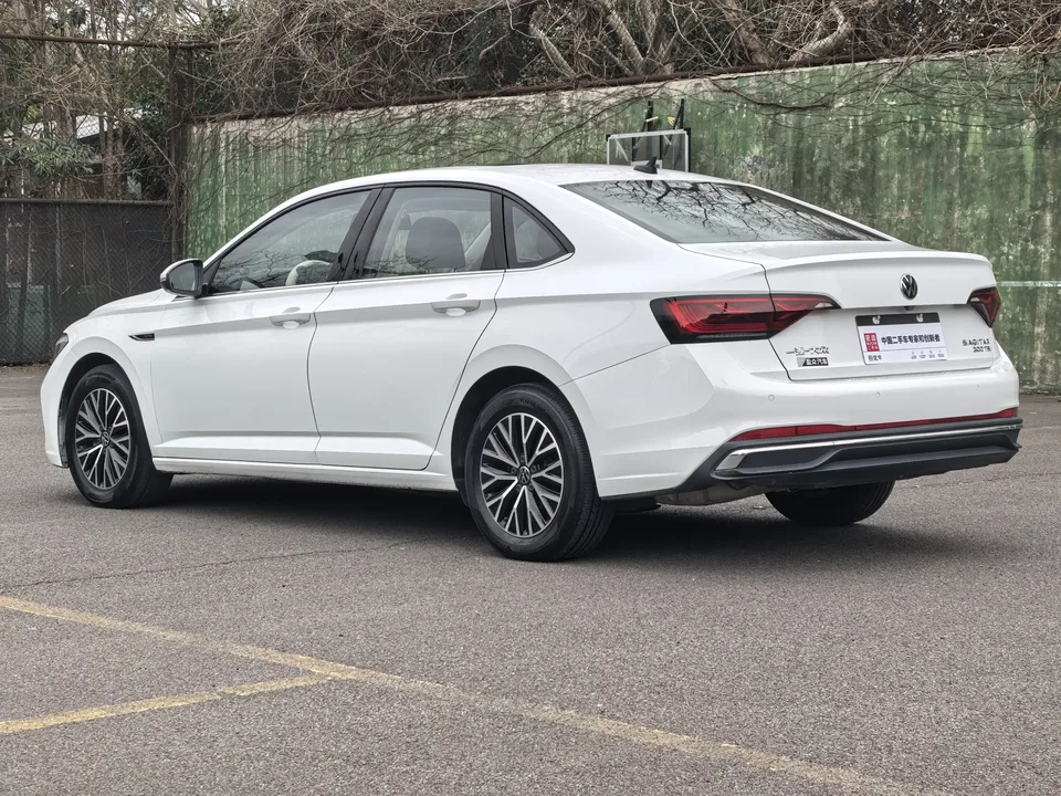 Volkswagen Sagitar Sagitar 2023 200TSI DSG Flying Edition 2022 — thumbnail 2