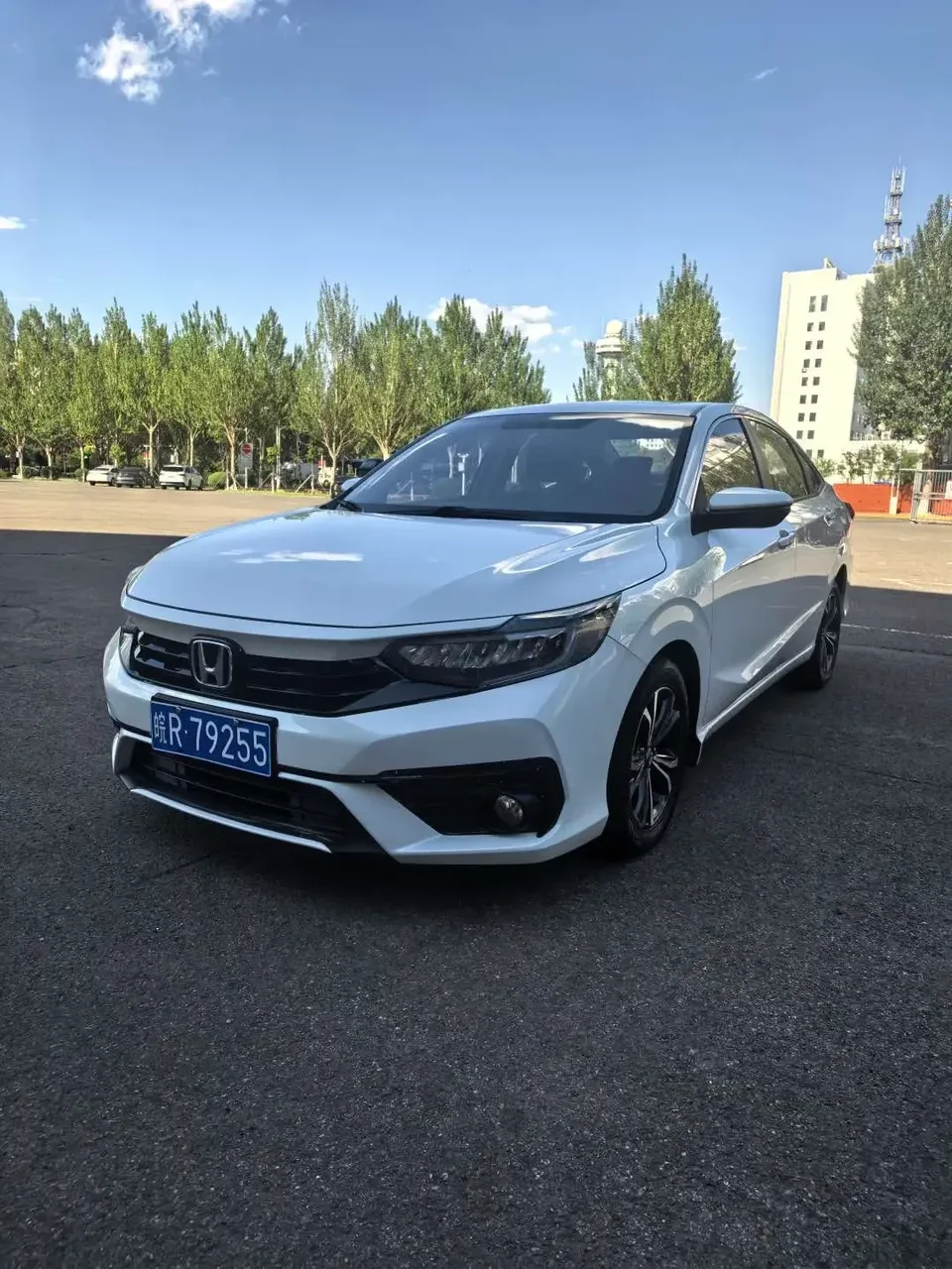 Honda Enjoy domain enjoy domain 2022 180Turbo CVT Comfort Edition 2023 — photo 1, buy with delivery to Moscow