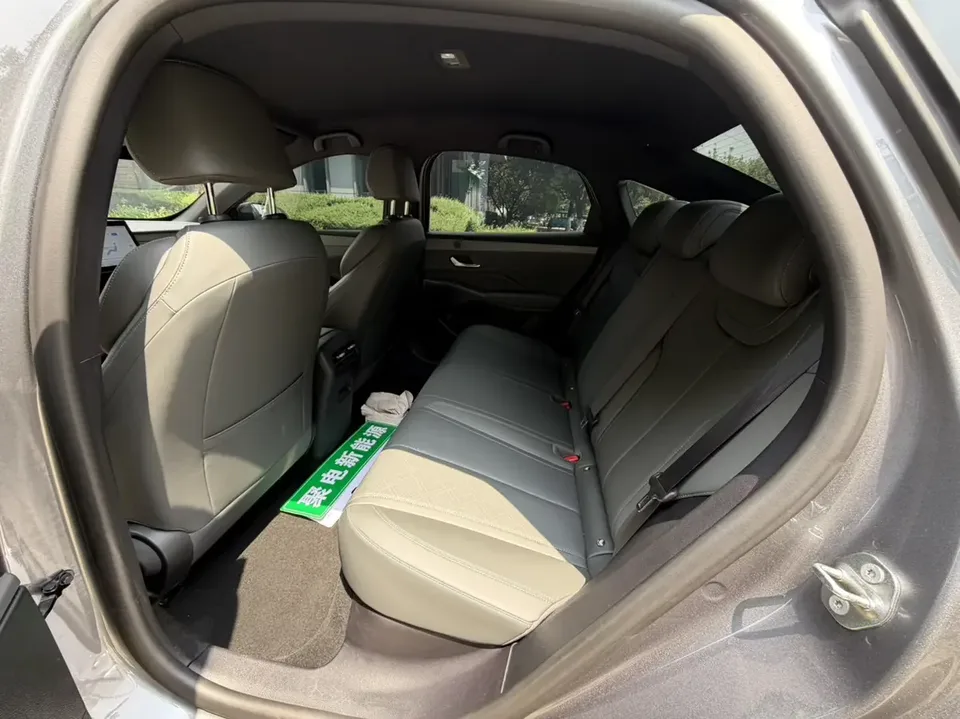 BYD Qin PLUS DM Qin PLUS DM 2025 DM-i 128KM Progressive 2025 — thumbnail 4