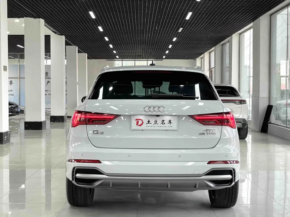 Audi Q3 Audi Q3 2023 35 TFSI Stylish Dynamic 2023 — миниатюра 2