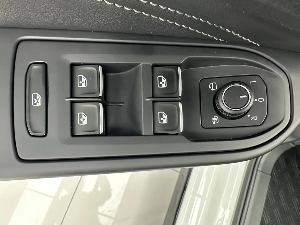 Volkswagen Golf golf 2022 280TSI DSG R-Line 2022 — thumbnail 5