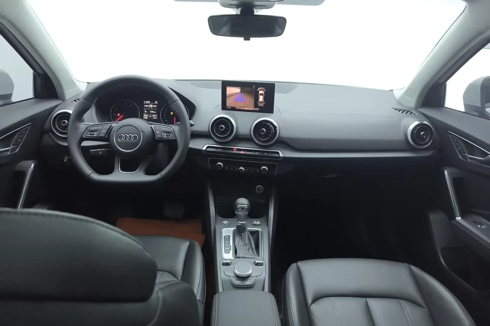 Audi Q3 Audi Q3 2023 35 TFSI Stylish Dynamic 2023 — thumbnail 4