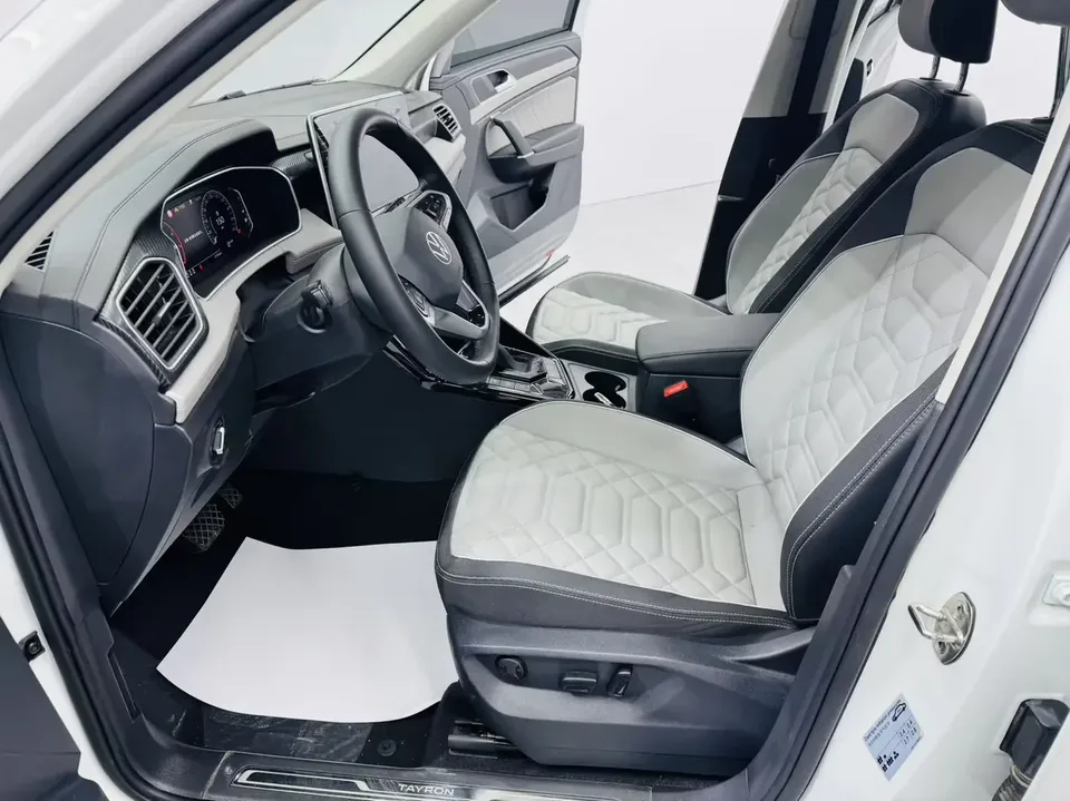Volkswagen Tayron Tanyue 2023 280TSI 2WD Luxury Plus Advanced Edition 2023 — thumbnail 4