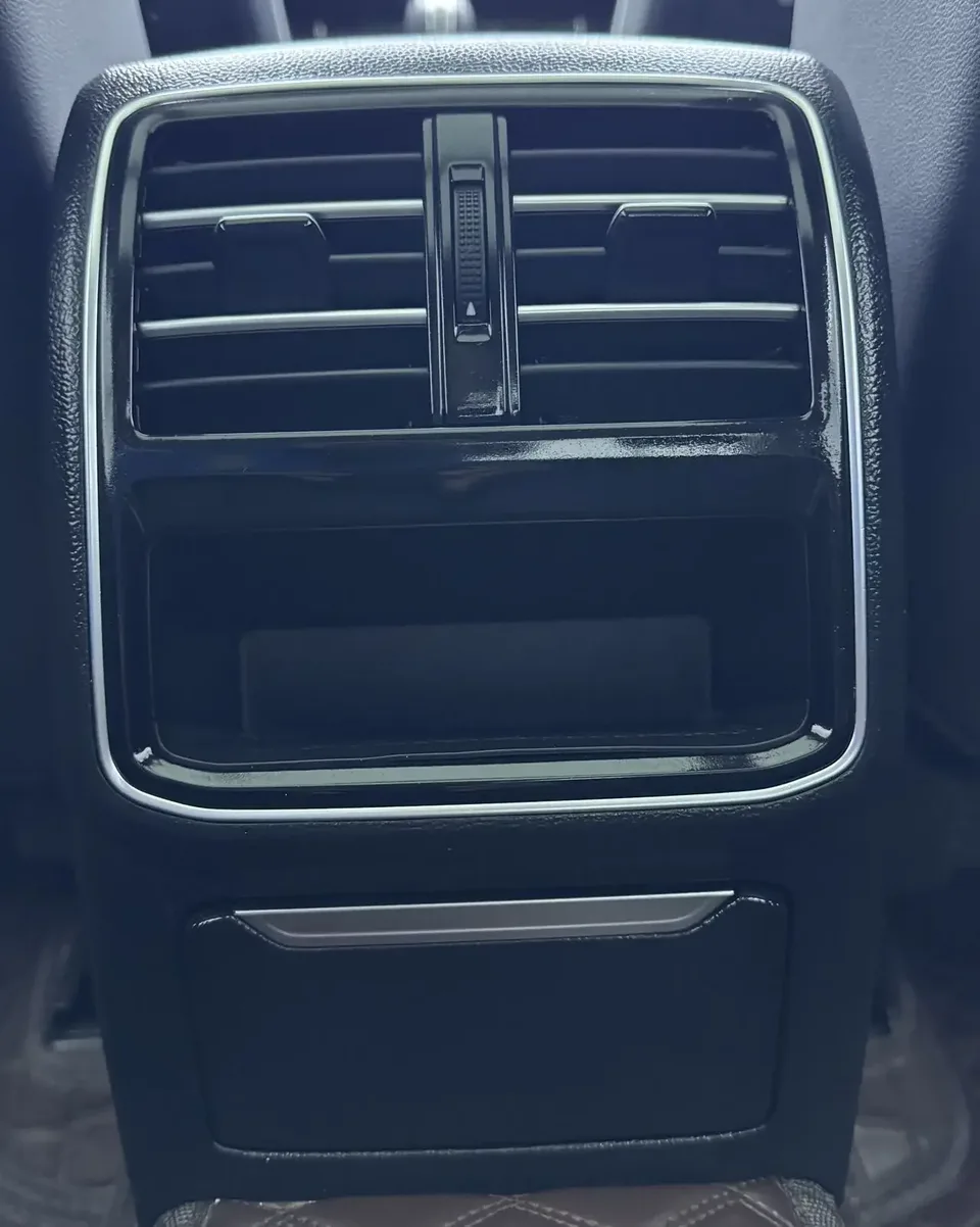Volkswagen Magotan Magotan 2023 2 millionth anniversary edition 280TSI DSG comfort model 2023 — thumbnail 3