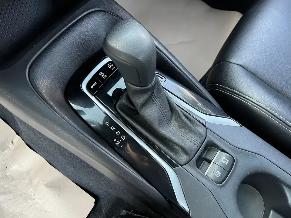 Toyota Levin Lei Ling 2022 185T CVT Deluxe Edition 2022 — thumbnail 4