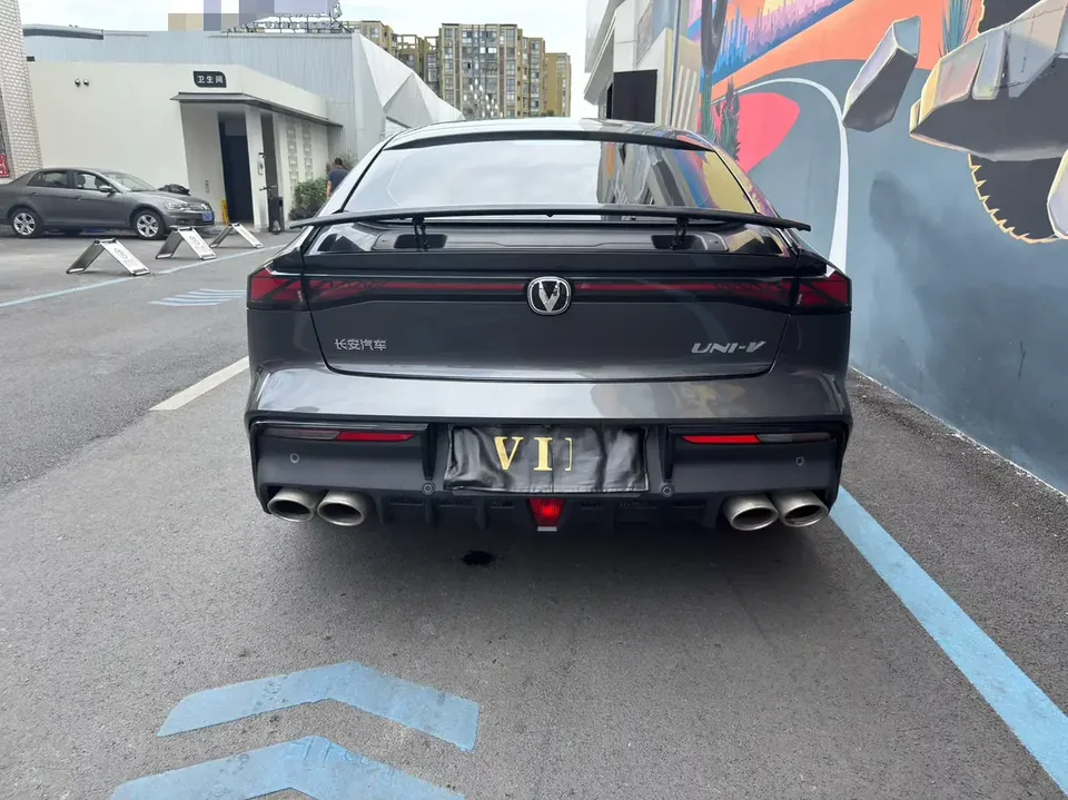 Changan UNI-V Changan UNI-V 2024 1.5T Sports Edition 2023 — thumbnail 2