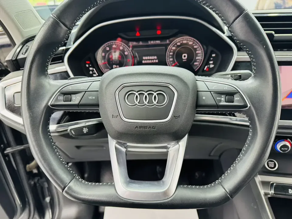Audi Q3 Audi Q3 2022 35 TFSI Stylish Dynamic 2022 — миниатюра 3