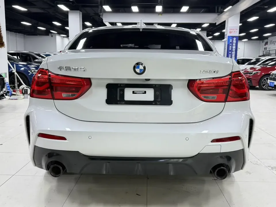 BMW 1 Series BMW 1 Series 2021 120i M Sport Night Edition 2022 — thumbnail 2