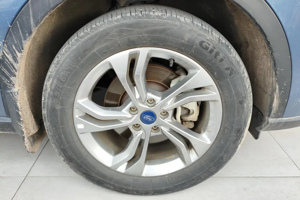 Ford Equator Sport Leading 2022 EcoBoost 170 Platinum 2022 — миниатюра 3