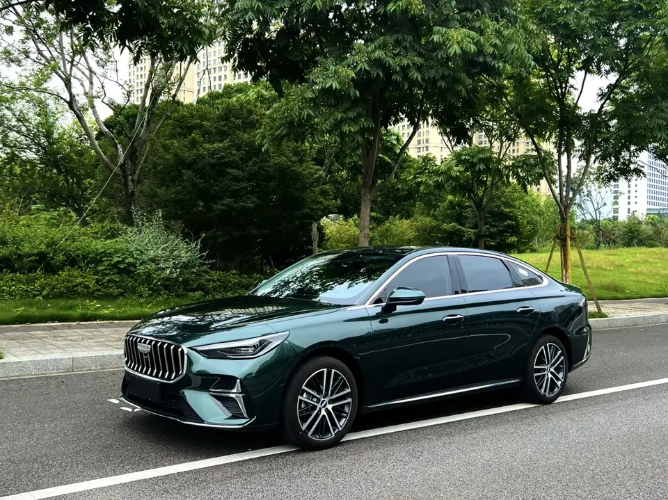 Geely Emgrand emgrand 2026 5th Generation 1.5T DCT Flagship Model 2025 — photo 1, buy with delivery to Moscow