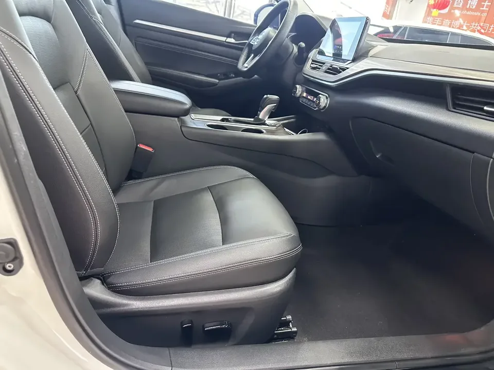 Nissan Altima Sound of nature 2021 2.0L XL Comfort Edition 2022 — thumbnail 3