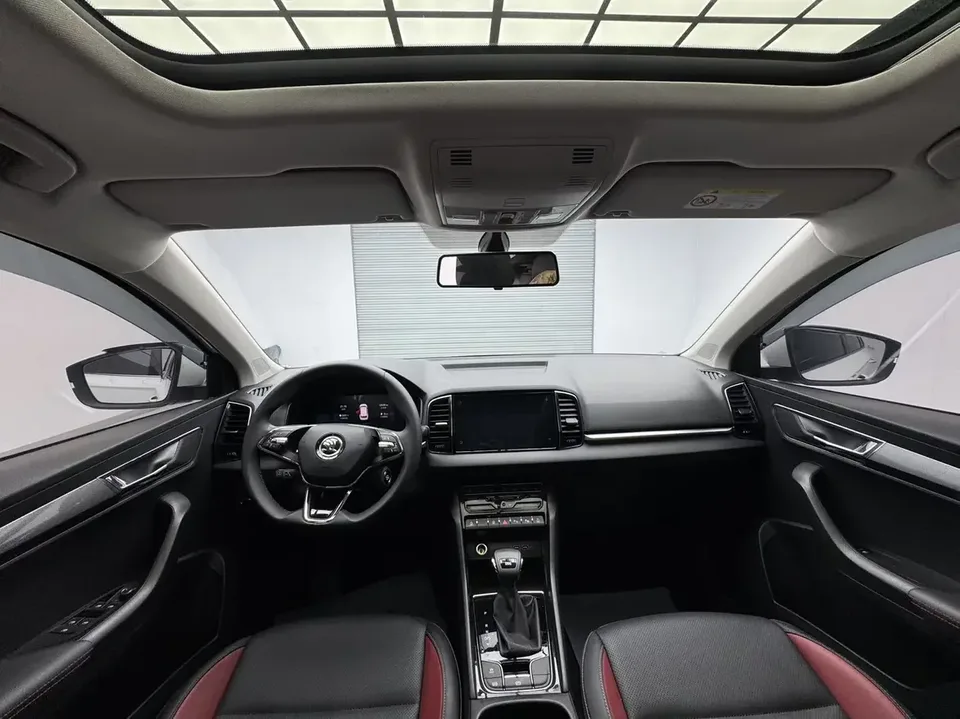 Skoda Karoq Korok 2023 TSI280 Luxury Edition 2023 — thumbnail 3