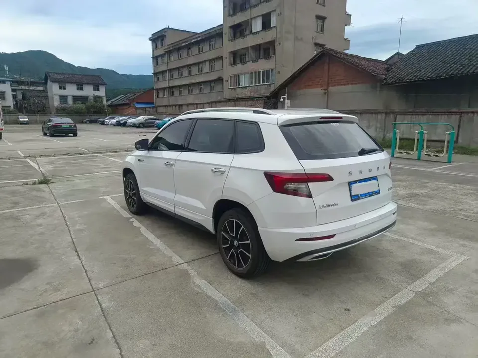 Skoda Karoq Korok 2023 TSI280 Premium Edition 2023 — thumbnail 4