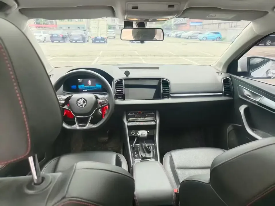 Skoda Karoq Korok 2023 TSI280 Premium Edition 2023 — thumbnail 5