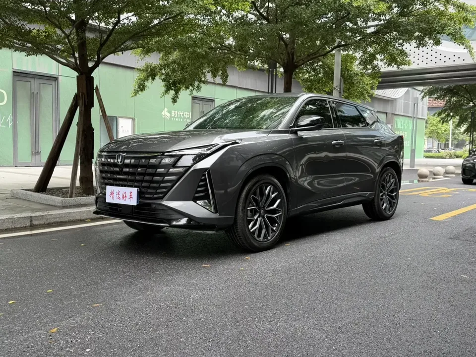 Changan Uni-Z Changan UNI-Z 2025 1.5T DCT Luxury 2024 — photo 1, buy with delivery to Moscow