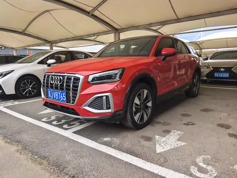 Audi Q2L Audi Q2L 2022 35 TFSI Stylish Dynamic 2022 — photo 1, buy with delivery to Moscow