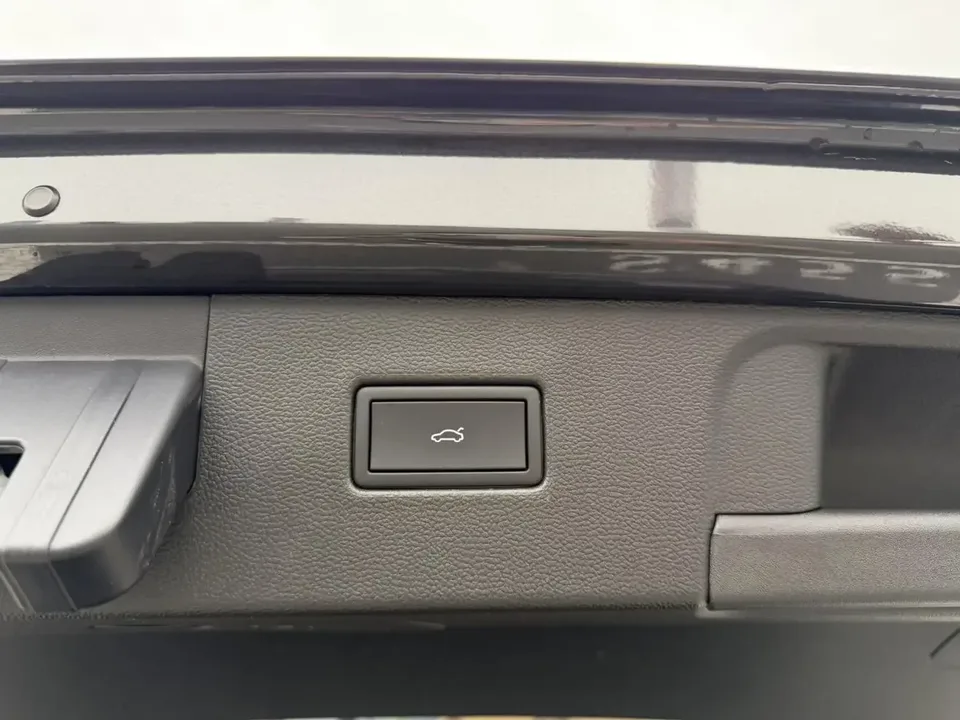Volkswagen Tayron Tanyue 2023 280TSI 2WD Luxury Plus Advanced Edition 2022 — миниатюра 4