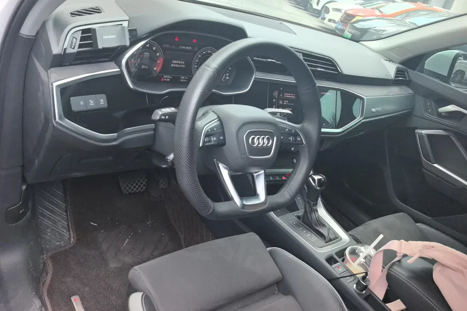 Audi Q3 Audi Q3 2022 35 TFSI Stylish Dynamic 2022 — thumbnail 4