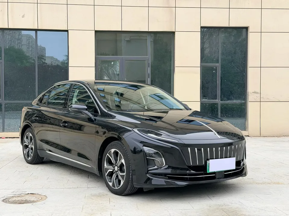 Hongqi E-QM5 Hongqi E-QM5 2023 Modified basic travel version 2024 — thumbnail 3