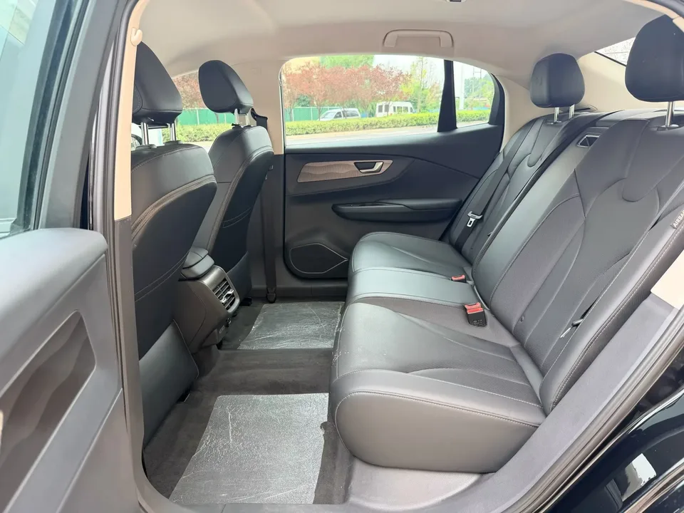 Hongqi E-QM5 Hongqi E-QM5 2023 Modified basic travel version 2024 — thumbnail 4