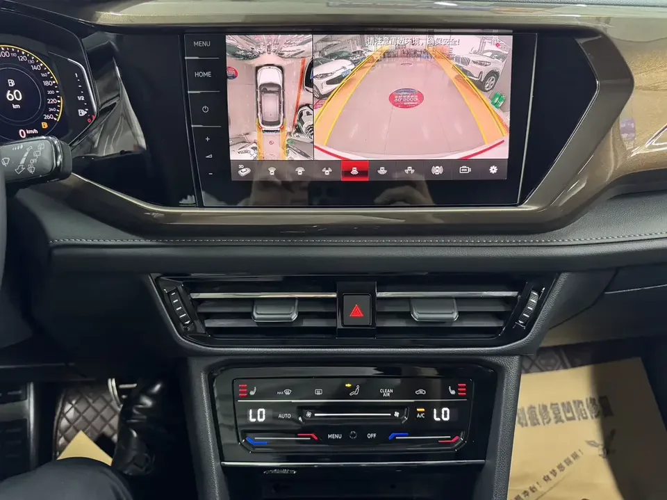 Volkswagen Tharu tuyue 2022 280TSI 2WD Deluxe Edition 2023 — thumbnail 5