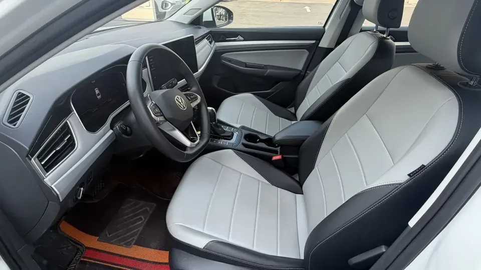 Volkswagen Bora Bora 2023 200TSI DSG Intelligent Driving PRO Edition 2024 — thumbnail 3