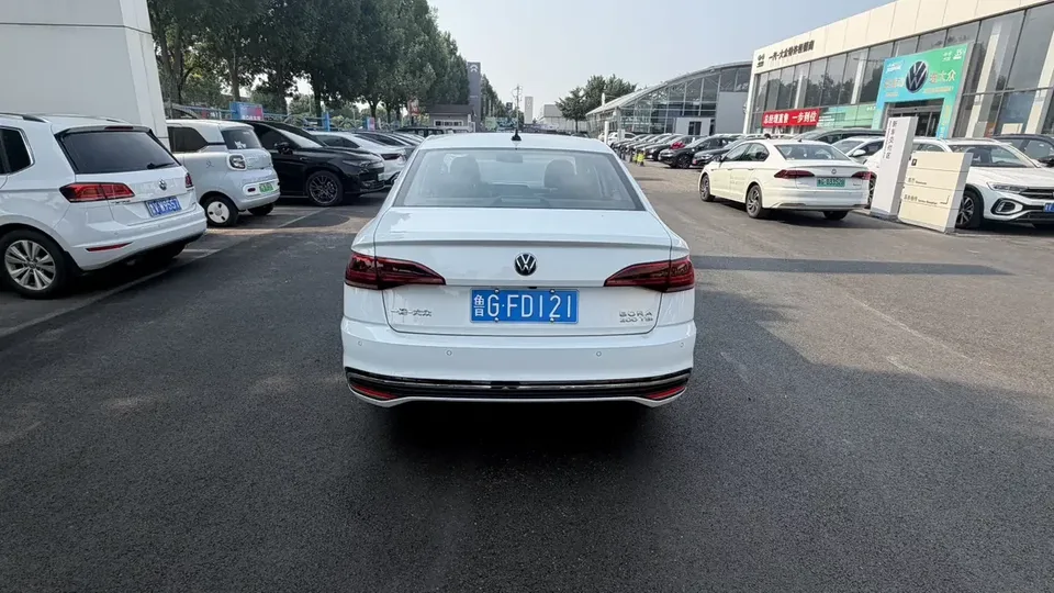 Volkswagen Bora Bora 2023 200TSI DSG Intelligent Driving PRO Edition 2024 — thumbnail 4