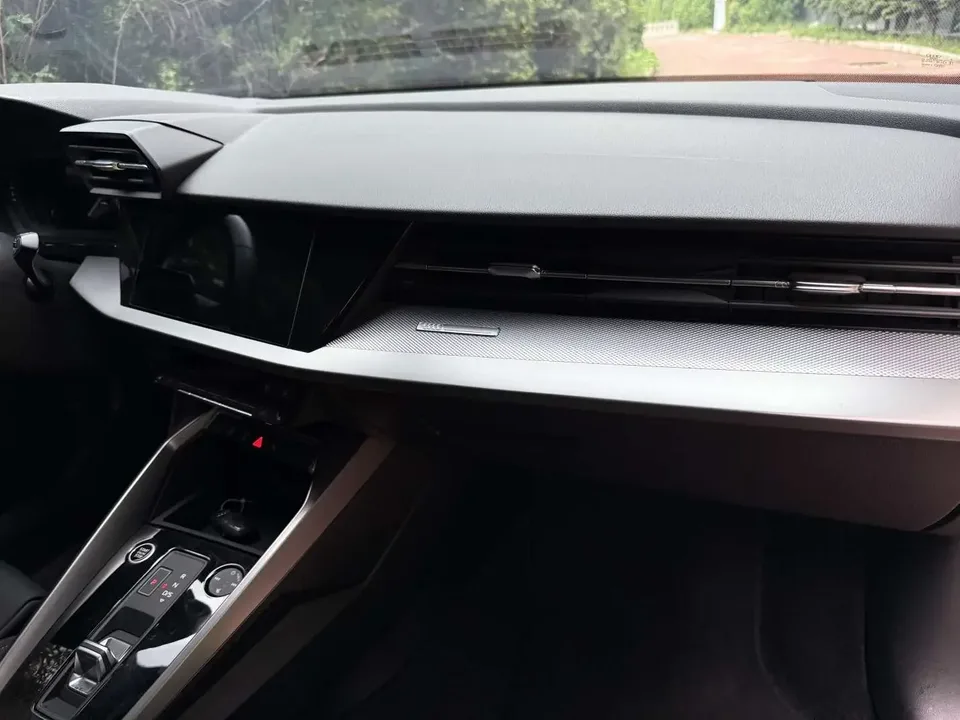 Audi A3 Audi A3 2023 Sportback 35 TFSI Stylish and sporty 2023 — thumbnail 3