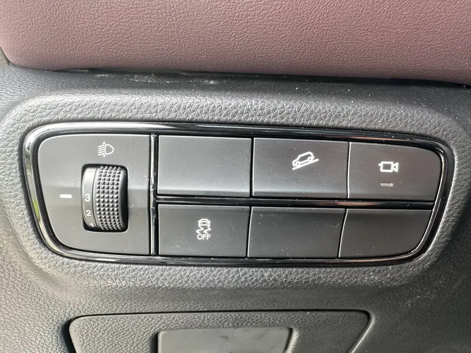 GAC Trumpchi M6 Trumpchi M6 2021 270T Automatic Premium Edition 7 Seaters 2022 — thumbnail 3