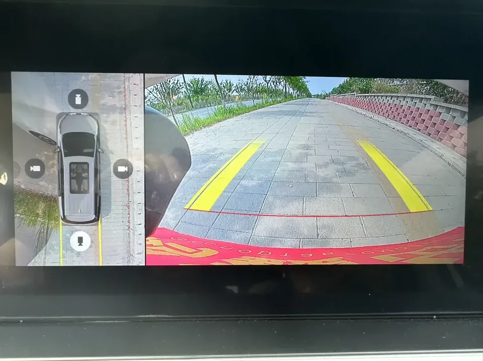 GAC Trumpchi M6 Trumpchi M6 2021 270T Automatic Premium Edition 7 Seaters 2022 — thumbnail 4