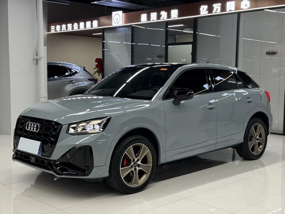 Audi Q2L Audi Q2L 2022 35 TFSI Stylish Dynamic 2023 — фото 1, купить с доставкой в Москву
