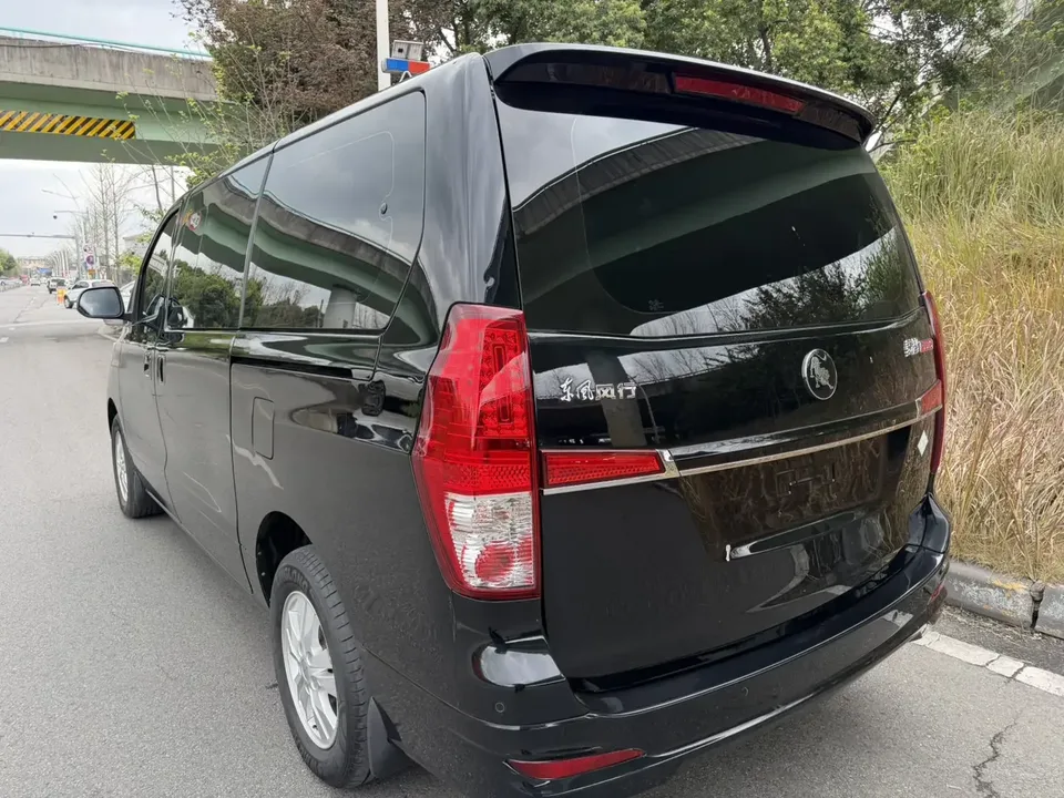 Forthing Lingzhi PLUS Lingzhi PLUS 2021 2.0L CNG Manual Standard 7 Seaters 2023 — thumbnail 4