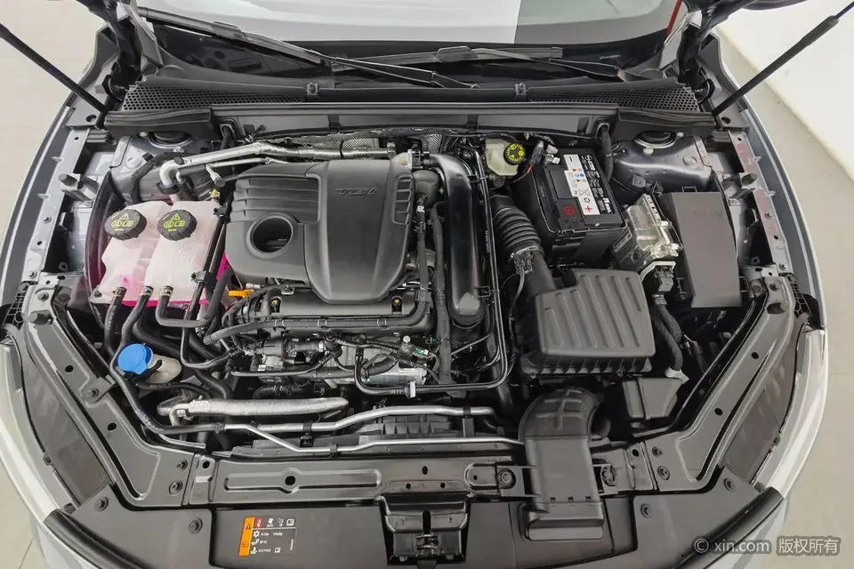 MG 7 MG7 2025 1.5T DCT Deluxe Edition 2026 — миниатюра 2