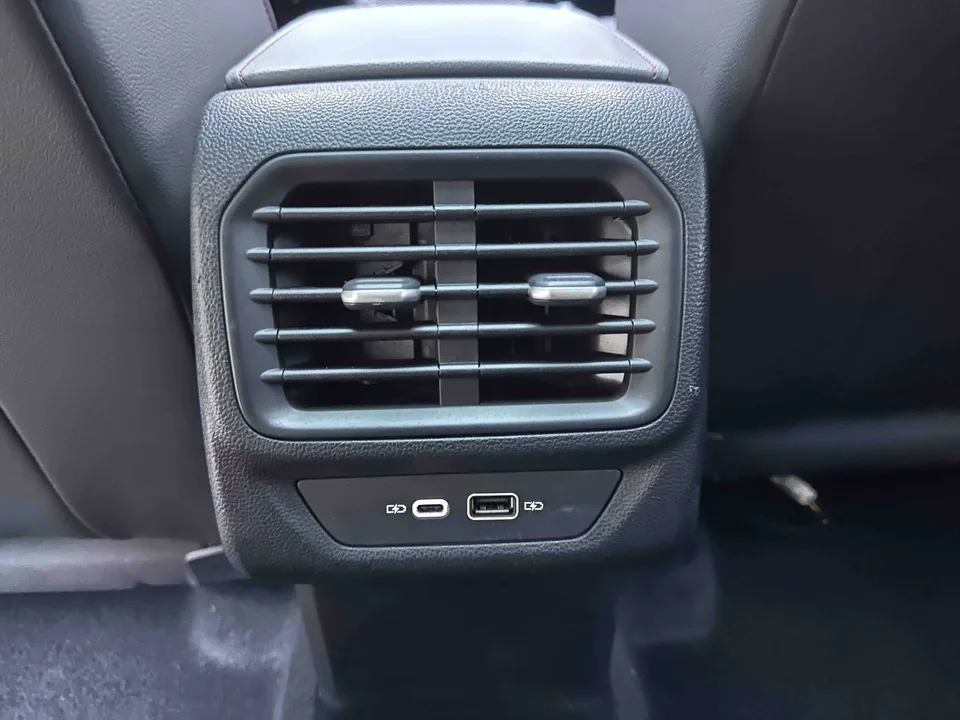 Volkswagen Lamando Lingdu 2022 Lingdu L 280TSI DSG Cool Edition 2022 — thumbnail 4