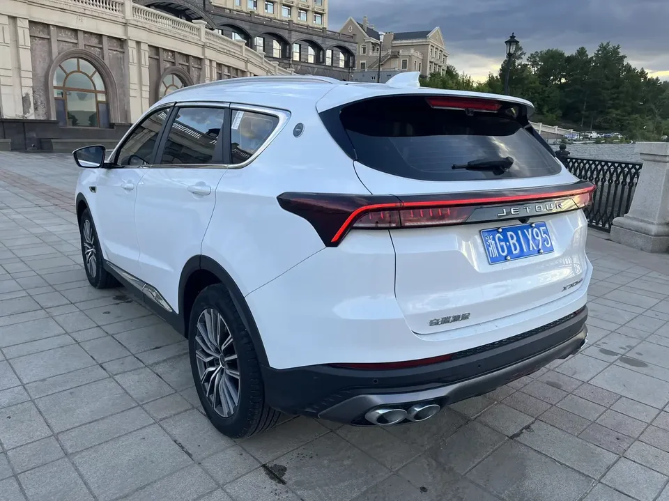 Jetour Jietu X70 PLUS Jietu X70 PLUS 2023 1.5T DCT Brave PLUS 5-seater 2023 — thumbnail 2